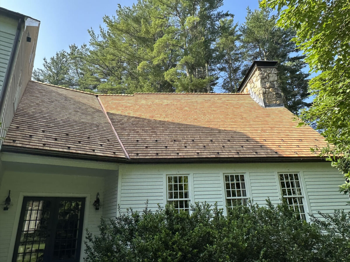 red-cedar-roof-sudbury-ma-icebreakers